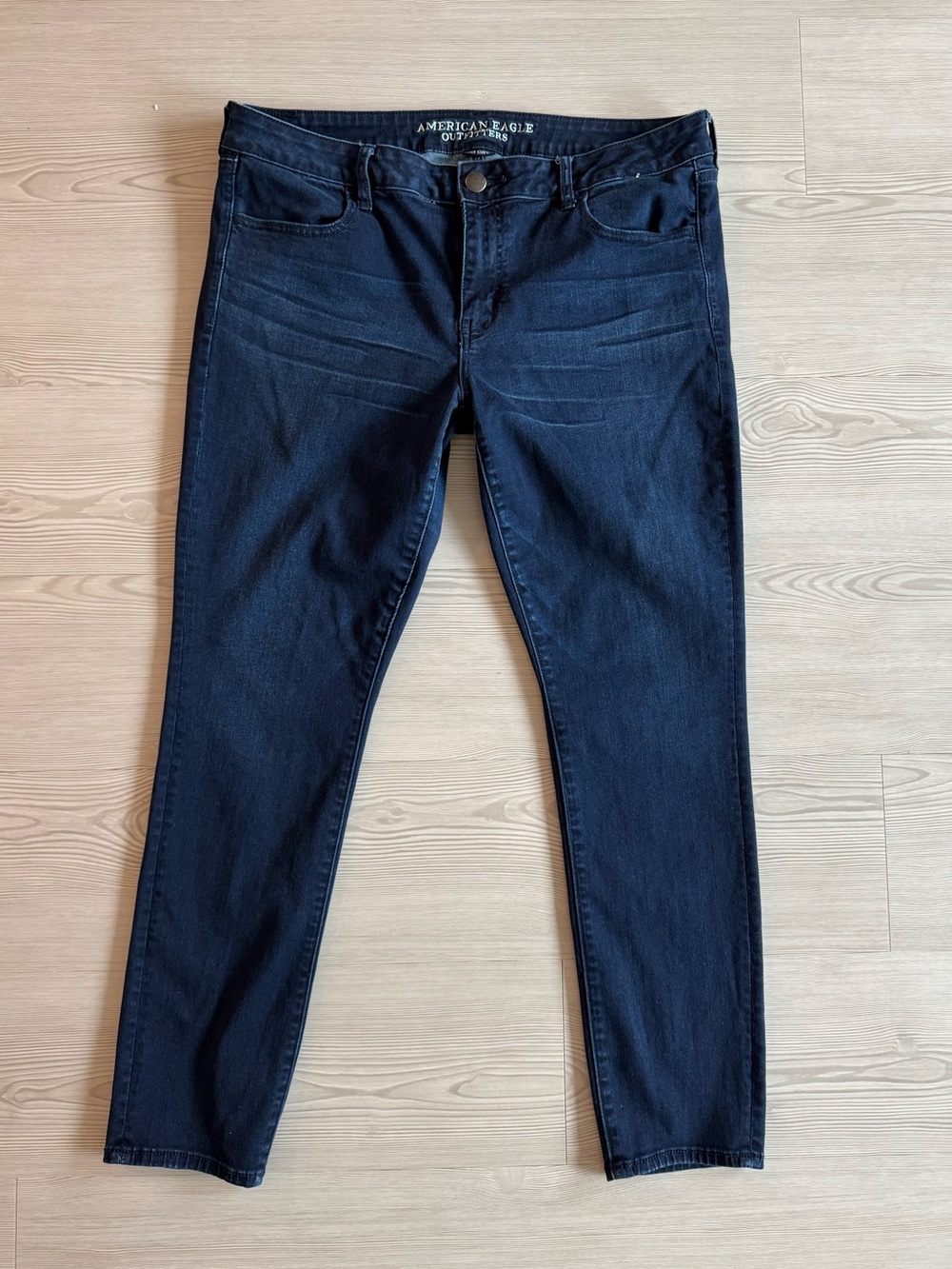 American Eagle Women's Dark Blue Super Stretch Super Low Rise Jegging